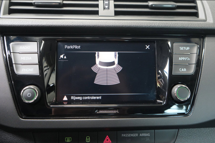 Škoda Fabia 1.0 TSI Ambition - N.A.P. Airco, Cruise, Carplay.