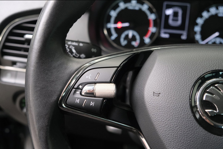 Škoda Fabia 1.0 TSI Ambition - N.A.P. Airco, Cruise, Carplay.