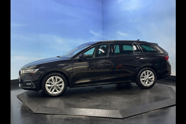 Škoda Octavia Combi 1.0 e-TSI Business Edition Automaat | Navi | Clima | Cruise | Camera