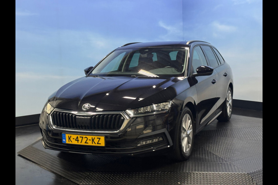 Škoda Octavia Combi 1.0 e-TSI Business Edition Automaat | Navi | Clima | Cruise | Camera