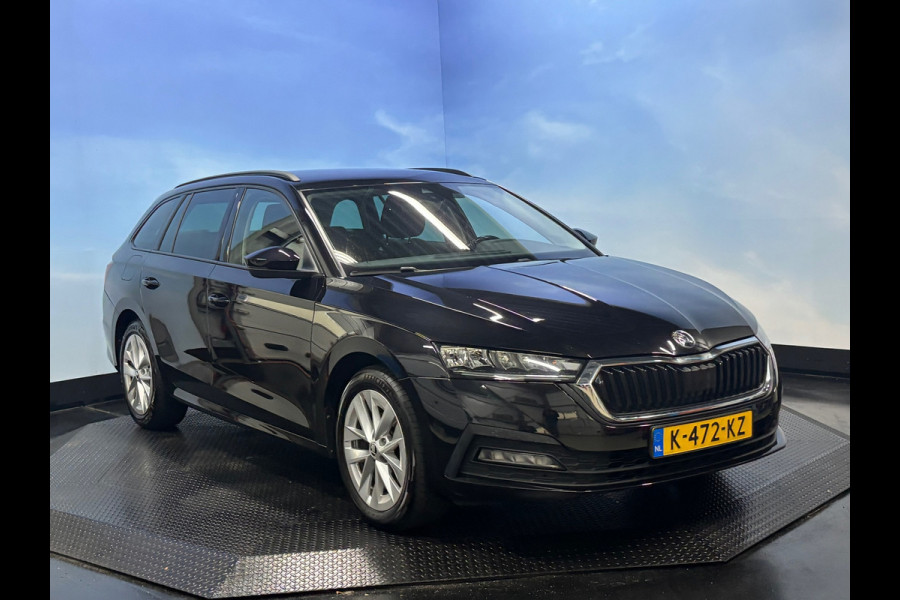 Škoda Octavia Combi 1.0 e-TSI Business Edition Automaat | Navi | Clima | Cruise | Camera