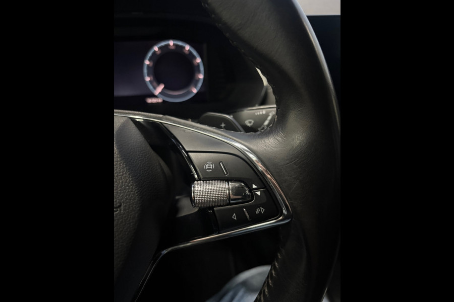 Škoda Octavia Combi 1.0 e-TSI Business Edition Automaat | Navi | Clima | Cruise | Camera