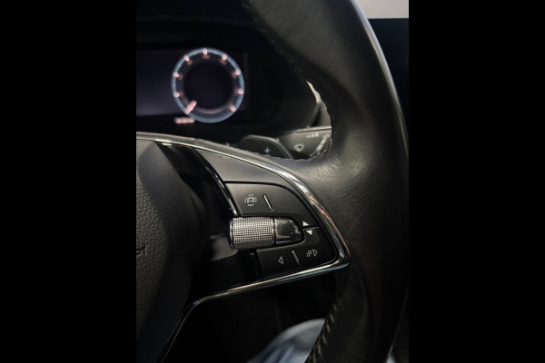 Škoda Octavia Combi 1.0 e-TSI Business Edition Automaat | Navi | Clima | Cruise | Camera