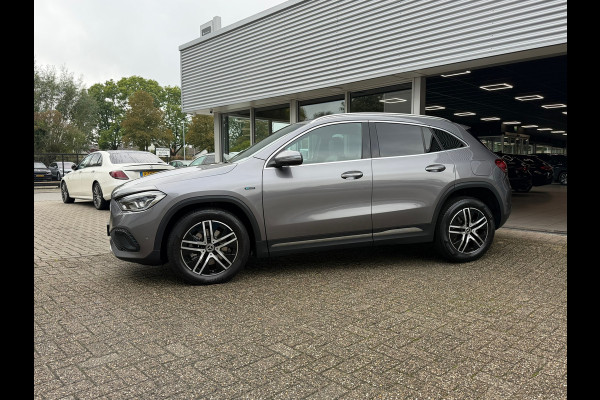 Mercedes-Benz GLA 250e Progressive 218 Pk Automaat| Navigatie | Voll Leder | 360 Camera | Sfeerverlichting | Climate | 18".