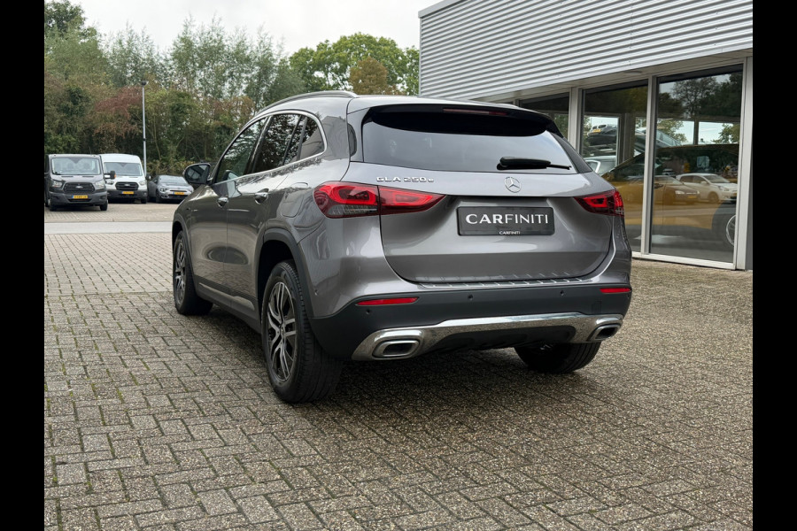 Mercedes-Benz GLA 250e Progressive 218 Pk Automaat| Navigatie | Voll Leder | 360 Camera | Sfeerverlichting | Climate | 18".