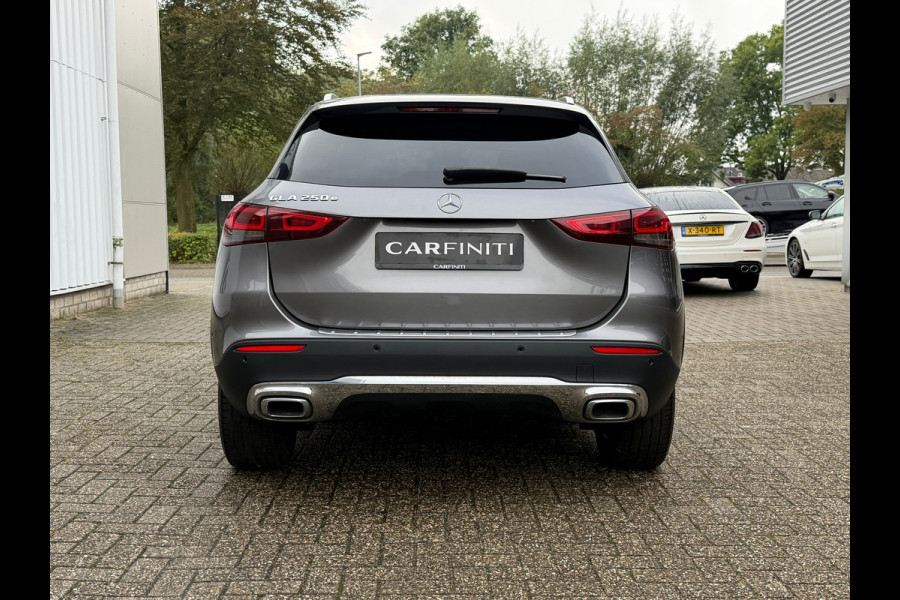 Mercedes-Benz GLA 250e Progressive 218 Pk Automaat| Navigatie | Voll Leder | 360 Camera | Sfeerverlichting | Climate | 18".