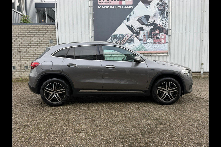 Mercedes-Benz GLA 250e Progressive 218 Pk Automaat| Navigatie | Voll Leder | 360 Camera | Sfeerverlichting | Climate | 18".