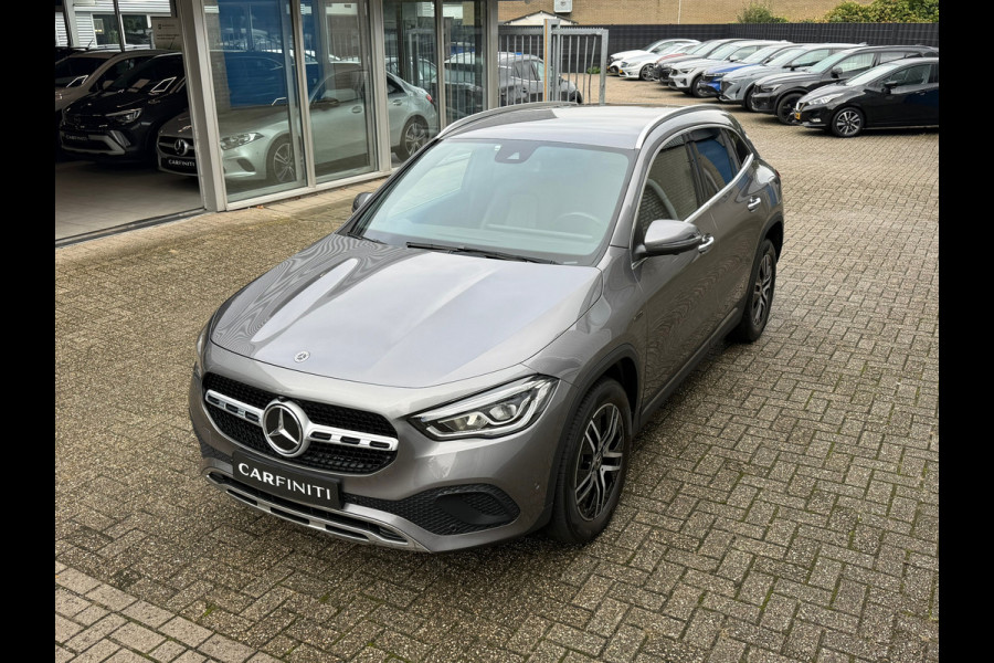 Mercedes-Benz GLA 250e Progressive 218 Pk Automaat| Navigatie | Voll Leder | 360 Camera | Sfeerverlichting | Climate | 18".