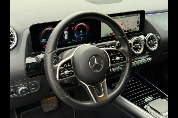 Mercedes-Benz GLA 250e Progressive 218 Pk Automaat| Navigatie | Voll Leder | 360 Camera | Sfeerverlichting | Climate | 18".