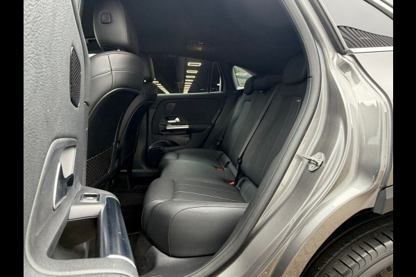 Mercedes-Benz GLA 250e Progressive 218 Pk Automaat| Navigatie | Voll Leder | 360 Camera | Sfeerverlichting | Climate | 18".