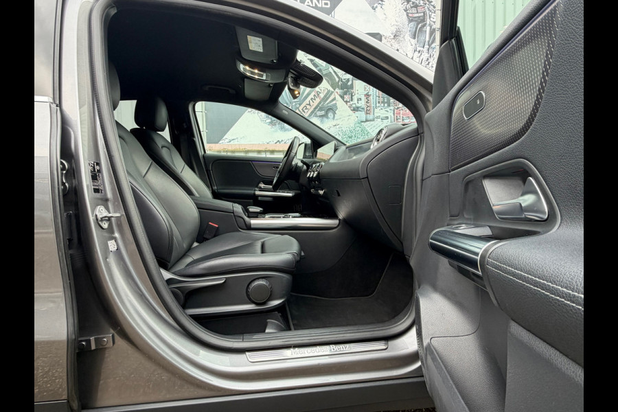 Mercedes-Benz GLA 250e Progressive 218 Pk Automaat| Navigatie | Voll Leder | 360 Camera | Sfeerverlichting | Climate | 18".