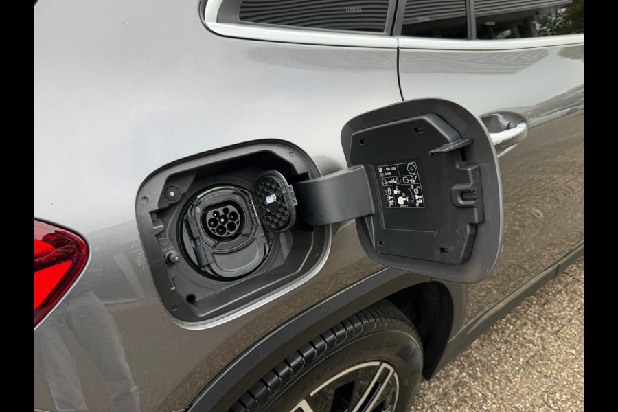 Mercedes-Benz GLA 250e Progressive 218 Pk Automaat| Navigatie | Voll Leder | 360 Camera | Sfeerverlichting | Climate | 18".