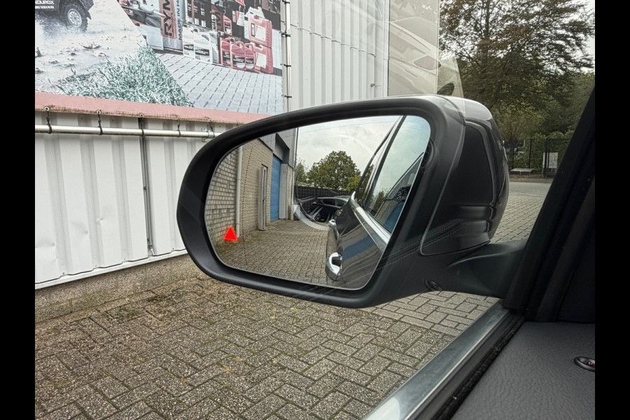 Mercedes-Benz GLA 250e Progressive 218 Pk Automaat| Navigatie | Voll Leder | 360 Camera | Sfeerverlichting | Climate | 18".