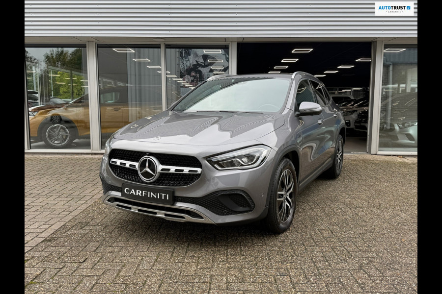 Mercedes-Benz GLA 250e Progressive 218 Pk Automaat| Navigatie | Voll Leder | 360 Camera | Sfeerverlichting | Climate | 18".