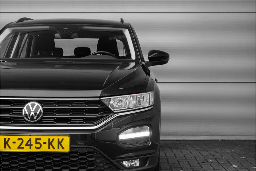 Volkswagen T-Roc 1.0 TSI Style Climate CarPlay Trekhaak 18"