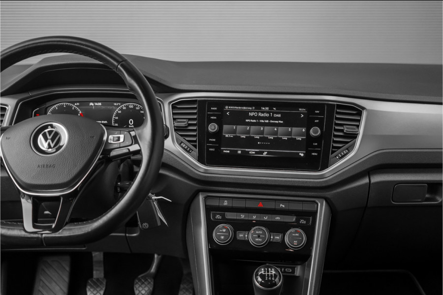 Volkswagen T-Roc 1.0 TSI Style Climate CarPlay Trekhaak 18"