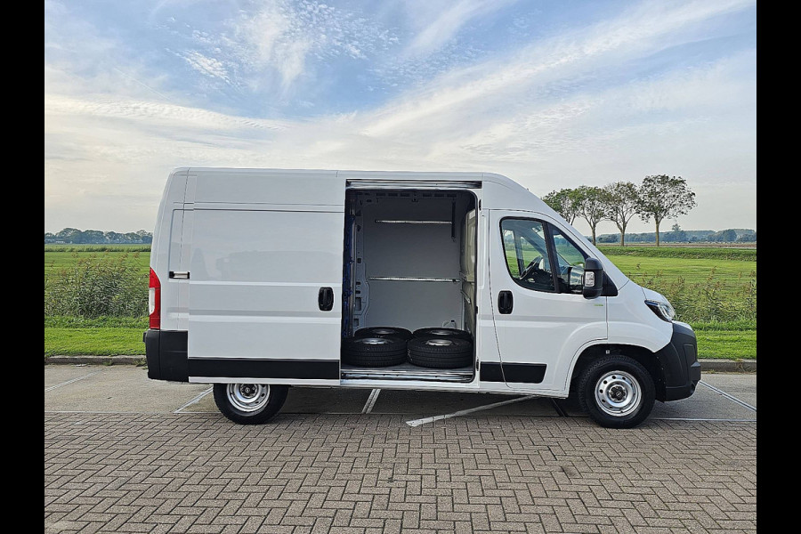 Opel Movano 2.2D 140 S&S L2H2 3.5t Cruise control, Airco, Pdc, Camera, Lane-assist, Nieuw model