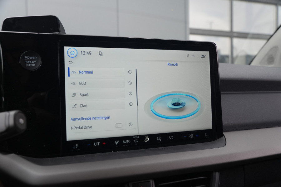 Ford E-Transit Courier Trend 46 kWh 136pk - Trekhaak - Vloerplaat - Camera - Cruise - Carplay/Android - Rijklaar