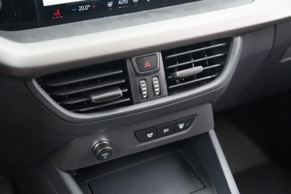 Ford E-Transit Courier Trend 46 kWh 136pk - Trekhaak - Vloerplaat - Camera - Cruise - Carplay/Android - Rijklaar