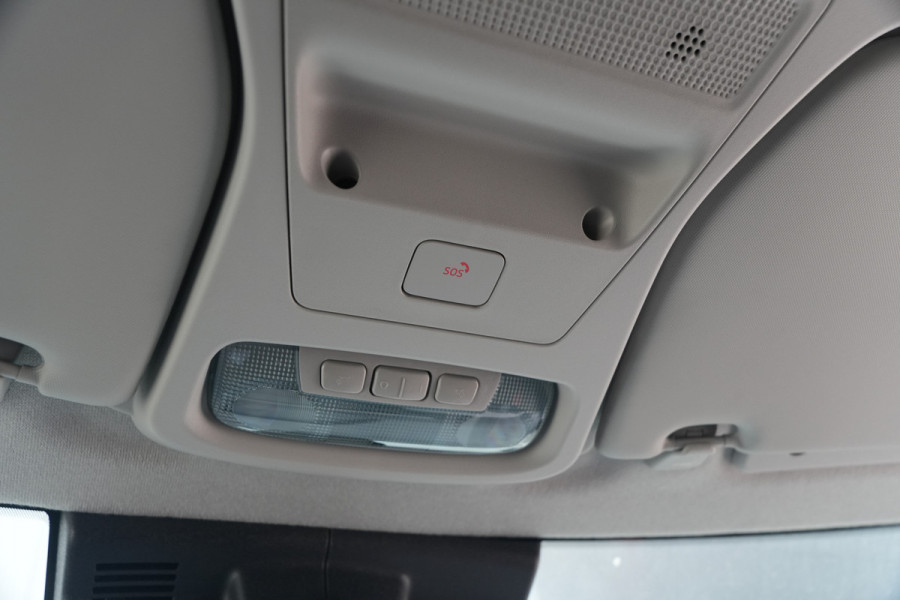 Ford E-Transit Courier Trend 46 kWh 136pk - Trekhaak - Vloerplaat - Camera - Cruise - Carplay/Android - Rijklaar