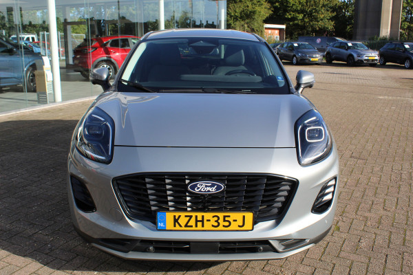 Ford Puma 1.0-125pk EcoBoost Mild-Hybrid Titanium. Z.g.a.n., slechts 3.700km ! Fabrieksgarantie t/m 15-04-2029 ! Autm. airco, navigatie, bluetooth telefoonvoor., winterpakket, rij assistent pakket, metallic lak, etc.