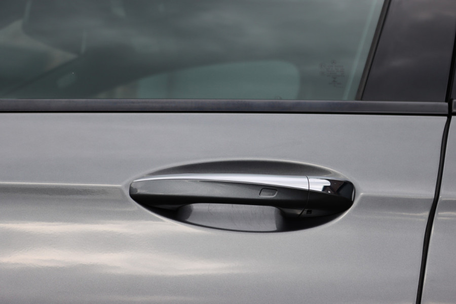 Mercedes-Benz E-Klasse 200 AMG Line | Panoramadak | Distronic+ | Burmester | Parfumering | Memory | Sfeerverlichting | Keyless Go | Augmented Reality |