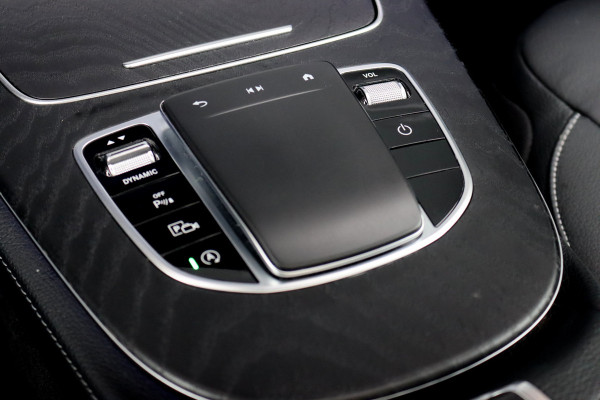 Mercedes-Benz E-Klasse 200 AMG Line | Panoramadak | Distronic+ | Burmester | Parfumering | Memory | Sfeerverlichting | Keyless Go | Augmented Reality |