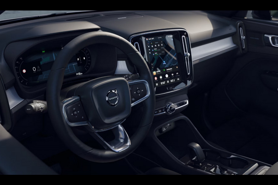 Volvo XC40 B4 211PK Automaat Plus Dark Panoramadak/ Adaptive Cruise Control/ 360 Camera/ Google infotainment/ Elektrisch verstelbare stoelen met geheugen/ Apple Carplay/ Android Auto