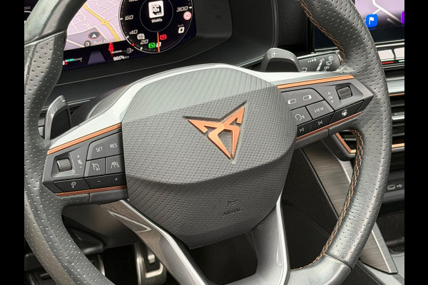 CUPRA Leon Sportstourer 1.4 e-Hybrid 245 Pk Business | Panoramadak | Navigatie | Camera | Clima | Sportstoelen | Keyless | 19".