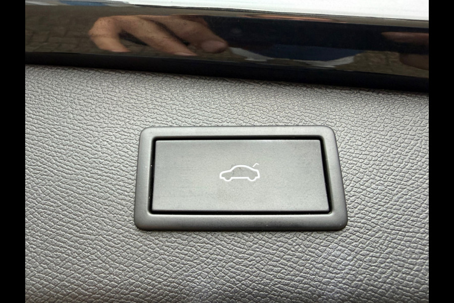 CUPRA Leon Sportstourer 1.4 e-Hybrid 245 Pk Business | Panoramadak | Navigatie | Camera | Clima | Sportstoelen | Keyless | 19".