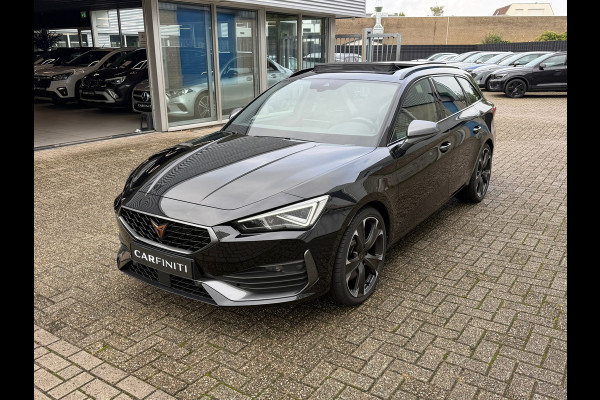 CUPRA Leon Sportstourer 1.4 e-Hybrid 245 Pk Business | Panoramadak | Navigatie | Camera | Clima | Sportstoelen | Keyless | 19".