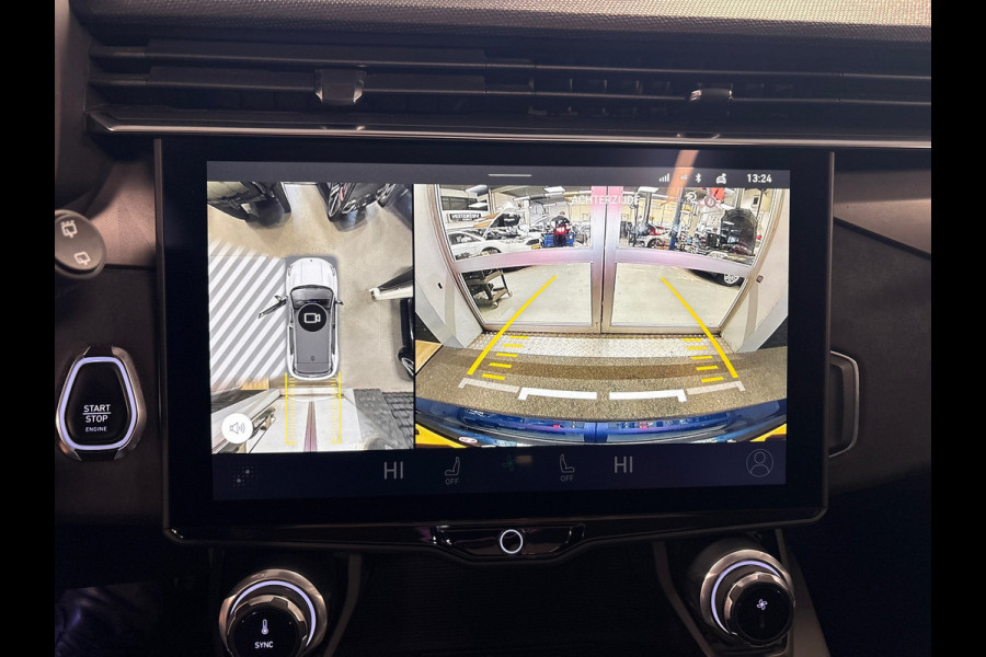 Lynk & Co 01 1.5 / pano / 360 camera / model 2023 / Infinity / navi / stoelverwarming