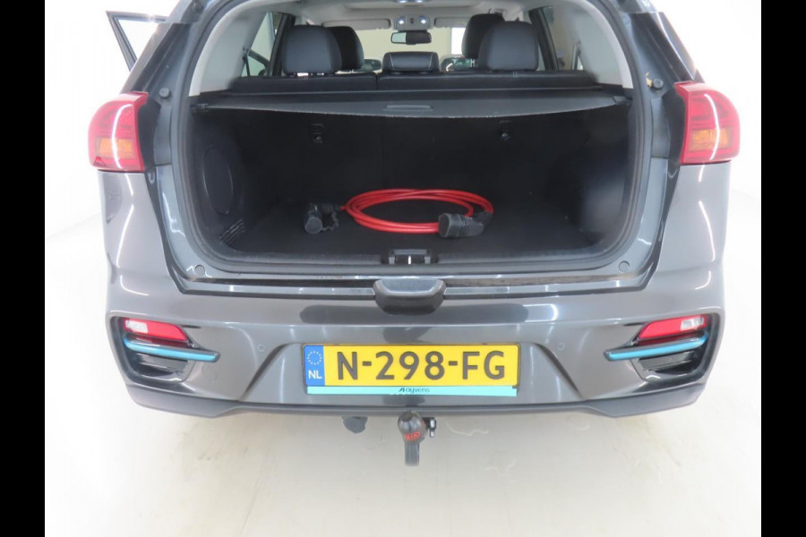 Kia e-Niro ExecutiveLine 64 kWh | SOH 99,3% | Leer |  Trekhaak | Navigatie | Schuif-Kantel Dak
