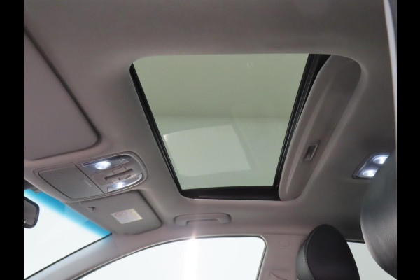 Kia e-Niro ExecutiveLine 64 kWh | SOH 99,3% | Leer |  Trekhaak | Navigatie | Schuif-Kantel Dak