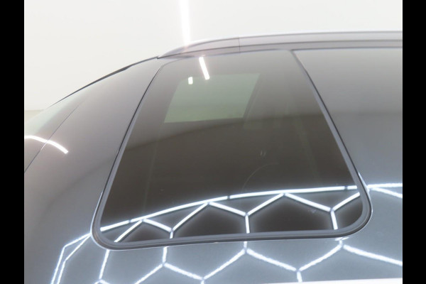 Kia e-Niro ExecutiveLine 64 kWh | SOH 99,3% | Leer |  Trekhaak | Navigatie | Schuif-Kantel Dak
