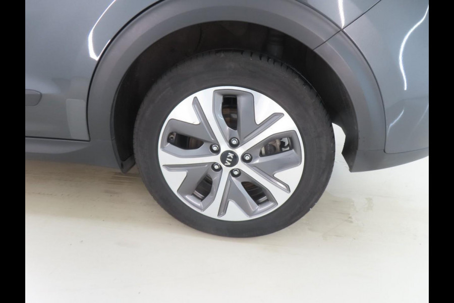 Kia e-Niro ExecutiveLine 64 kWh | SOH 99,3% | Leer |  Trekhaak | Navigatie | Schuif-Kantel Dak