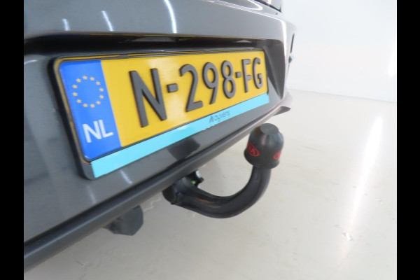 Kia e-Niro ExecutiveLine 64 kWh | SOH 99,3% | Leer |  Trekhaak | Navigatie | Schuif-Kantel Dak
