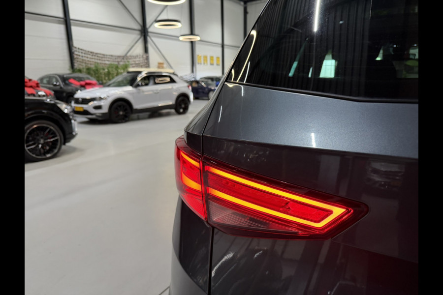 Seat Ateca 1.5 TSI Xcellence Garantie|Pano|Alcantara|19" Velgen|360° Camera|Keyless|Sfeerverlichting|Virtueel Cockpit|Rijklaar