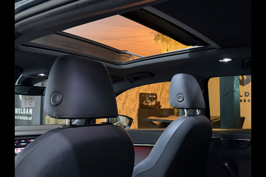 Seat Ateca 1.5 TSI Xcellence Garantie|Pano|Alcantara|19" Velgen|360° Camera|Keyless|Sfeerverlichting|Virtueel Cockpit|Rijklaar