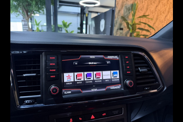 Seat Ateca 1.5 TSI Xcellence Garantie|Pano|Alcantara|19" Velgen|360° Camera|Keyless|Sfeerverlichting|Virtueel Cockpit|Rijklaar