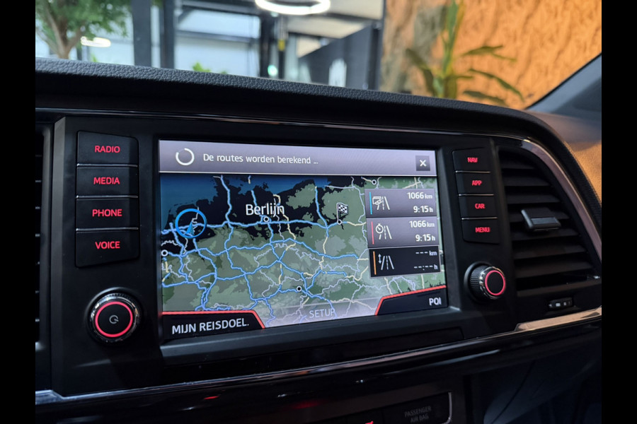 Seat Ateca 1.5 TSI Xcellence Garantie|Pano|Alcantara|19" Velgen|360° Camera|Keyless|Sfeerverlichting|Virtueel Cockpit|Rijklaar