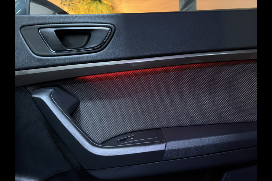 Seat Ateca 1.5 TSI Xcellence Garantie|Pano|Alcantara|19" Velgen|360° Camera|Keyless|Sfeerverlichting|Virtueel Cockpit|Rijklaar