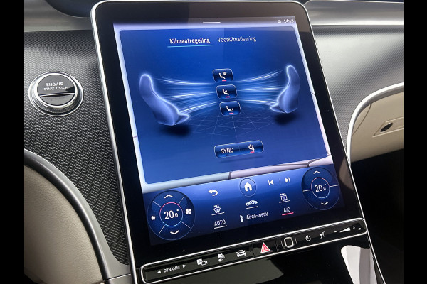 Mercedes-Benz C-Klasse Estate 300 e Luxury Line |  Elektrische voorstoelen| Stoelverwarming voor | 360 Camera | Sfeerverlichting | Lederlook bekleding | Navigatie | Smartphone intergratie | Trekhaak | Inclusief 24 maanden Mercedes-Benz Certified garantie voor Europa.