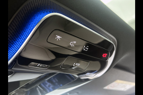 Mercedes-Benz C-Klasse Estate 300 e Luxury Line |  Elektrische voorstoelen| Stoelverwarming voor | 360 Camera | Sfeerverlichting | Lederlook bekleding | Navigatie | Smartphone intergratie | Trekhaak | Inclusief 24 maanden Mercedes-Benz Certified garantie voor Europa.