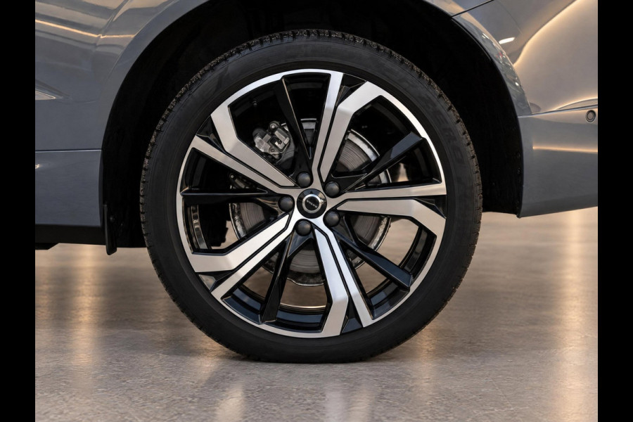 Volvo XC60 2.0 T8 Plug-in hybrid AWD Plus Black Edition | SOH 100%