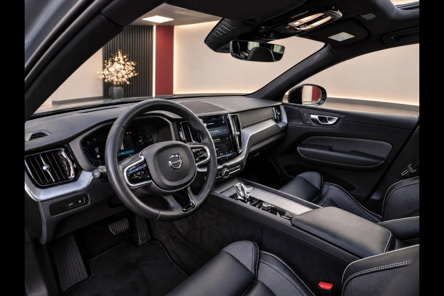 Volvo XC60 2.0 T8 Plug-in hybrid AWD Plus Black Edition | SOH 100%
