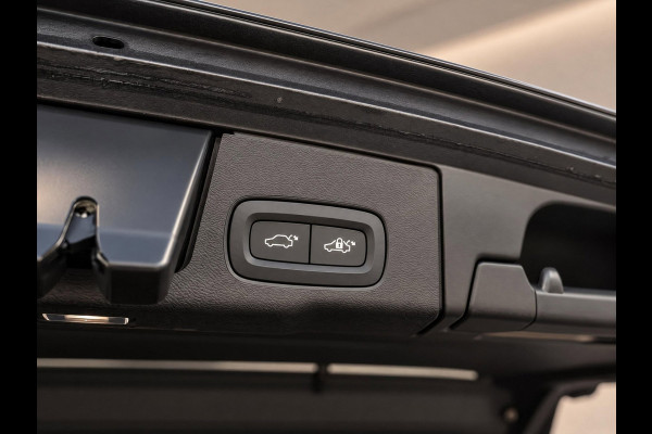 Volvo XC60 2.0 T8 Plug-in hybrid AWD Plus Black Edition | SOH 100%
