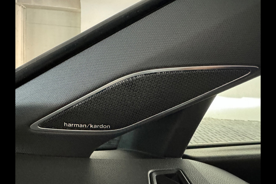 Volkswagen Golf 2.0 TSI R 4Motion Pano|H/K|Camera|Sfeer|IQ