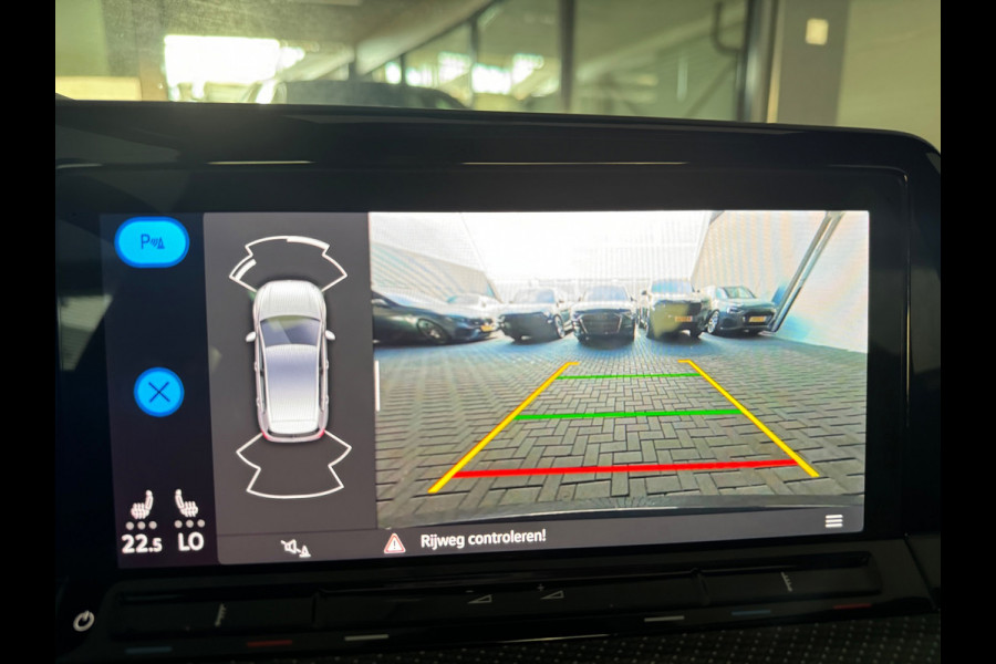 Volkswagen Golf 2.0 TSI R 4Motion Pano|H/K|Camera|Sfeer|IQ