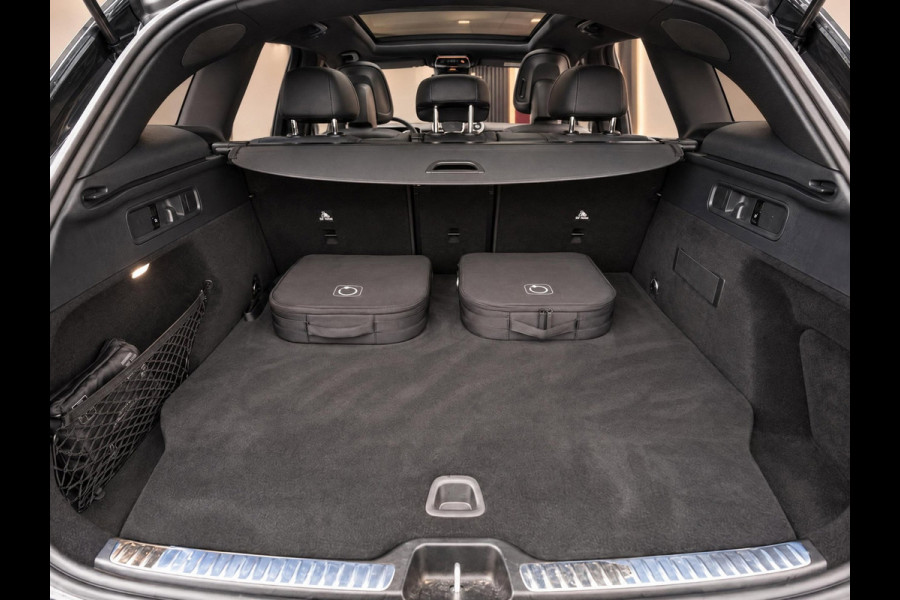 Mercedes-Benz GLC 300e 313PK 4MATIC AMG Line | Premium Plus | Pano | Memory | Trekhaak